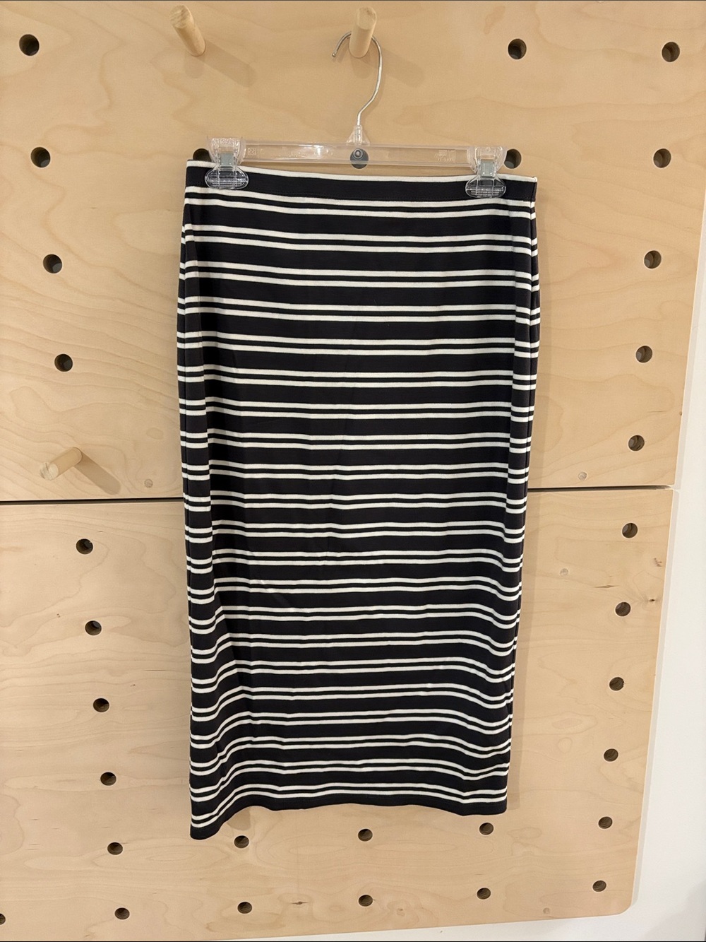 Max Studio Black & White Striped Midi Pencil Skirt